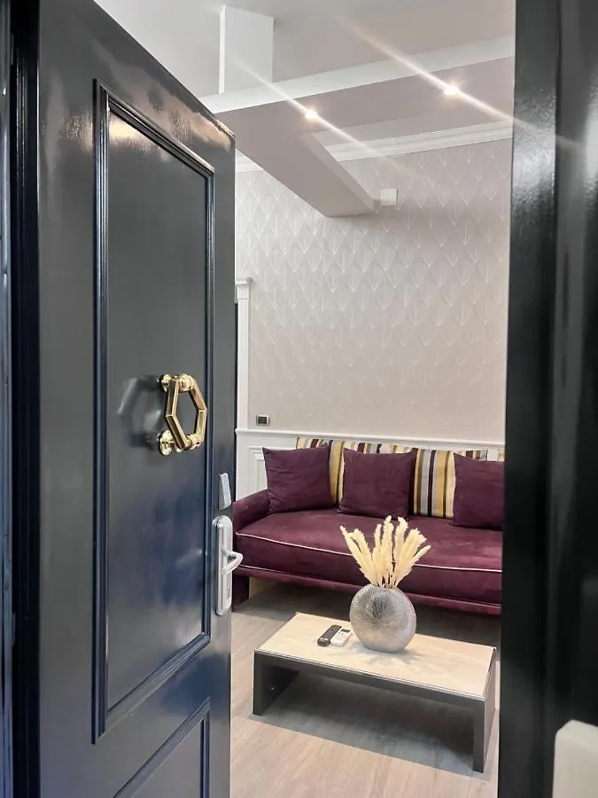 Daphne Suites Roma Itália