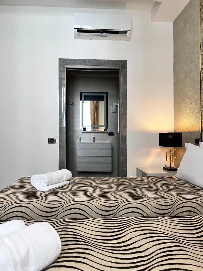 Daphne Suites Roma Itália