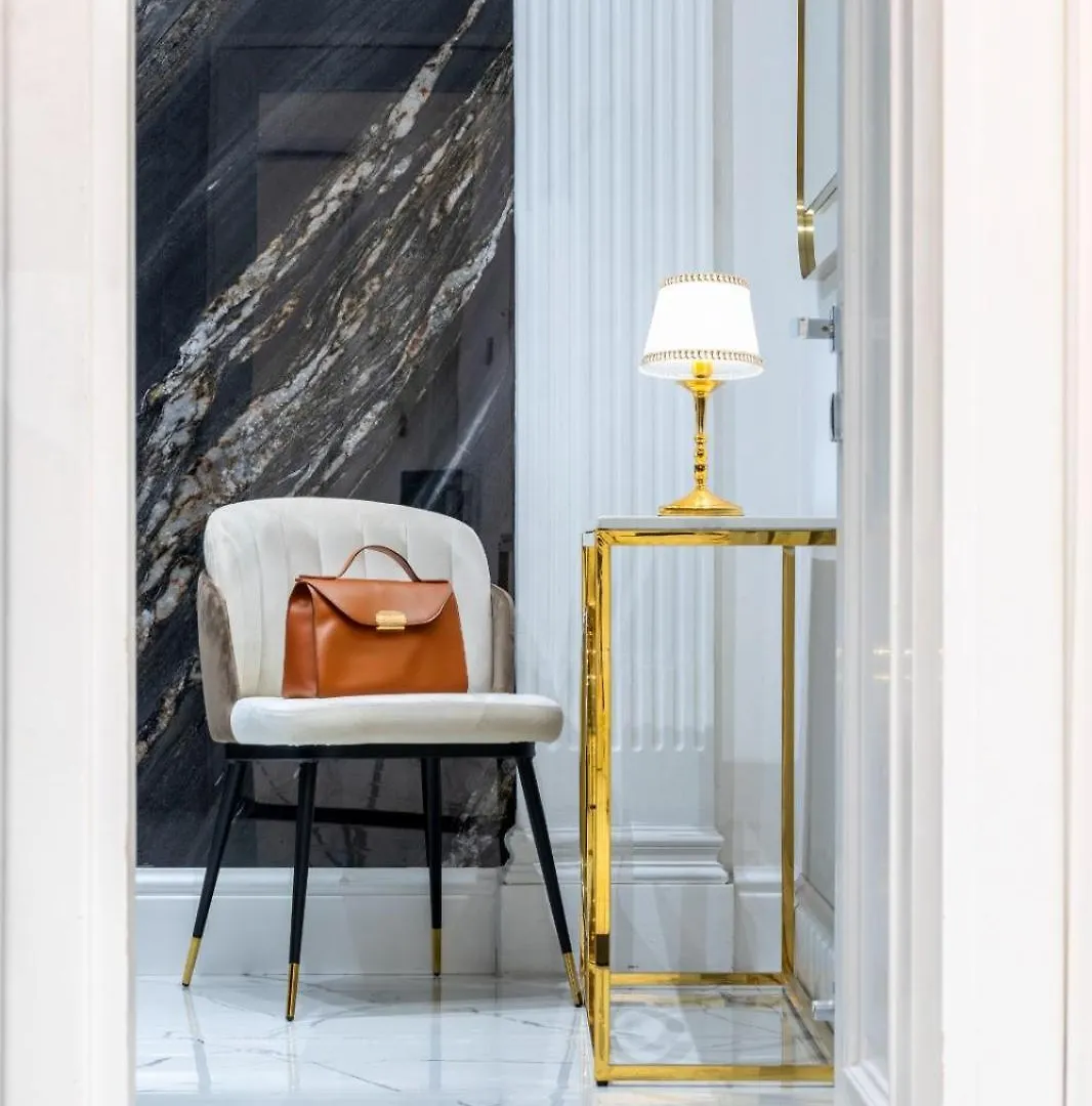 Daphne Suites Roma