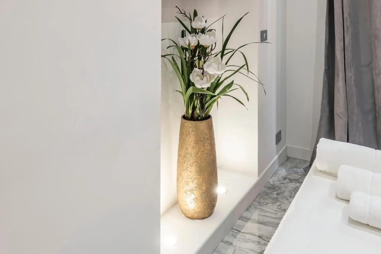 Daphne Suites Rome Guest house